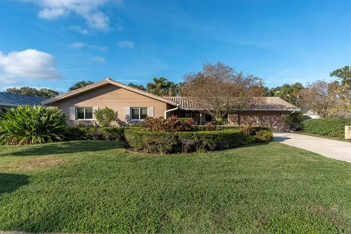 Highly sought after Barcley Estates, Convenient Location!