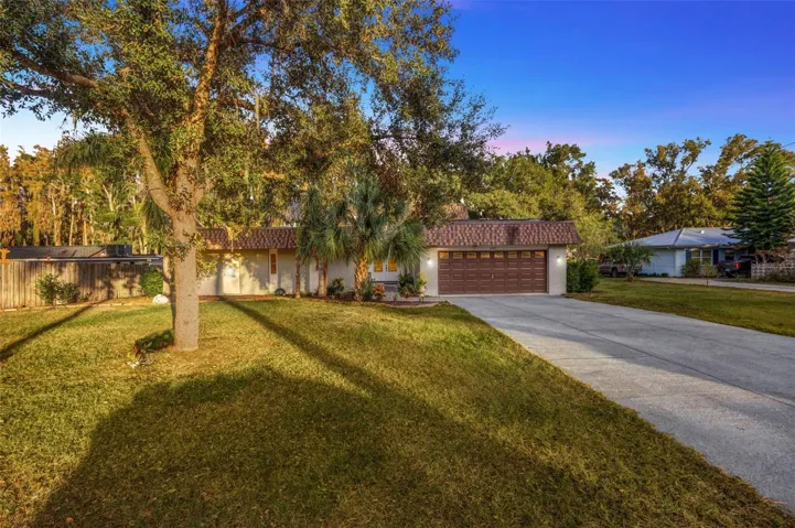 Quiet neighborhood no HOA