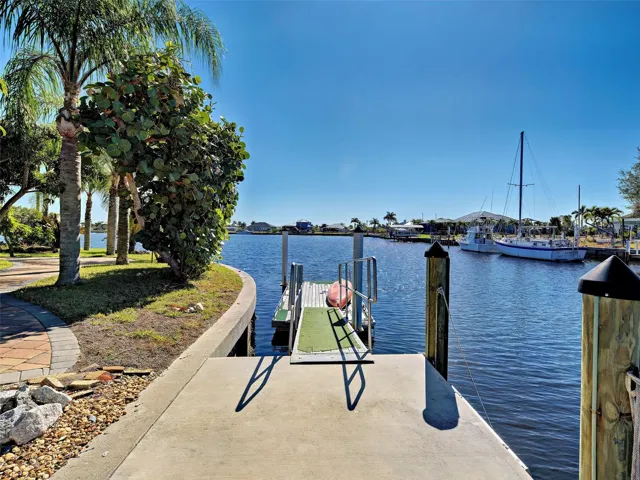 Floating Dock too!