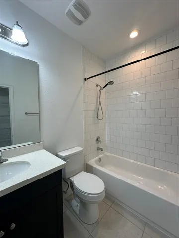 Full-Bathroom 2 @ 2nd floor.