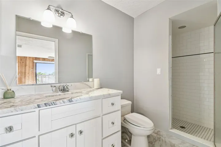 Upstairs-Full bath