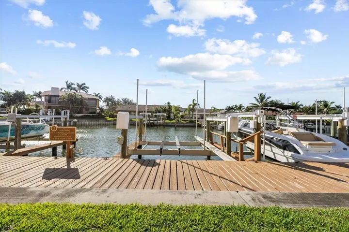 Boat Lift/slip