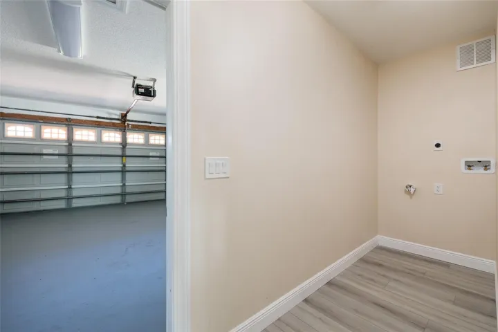 AC LAUNDRY ROOM