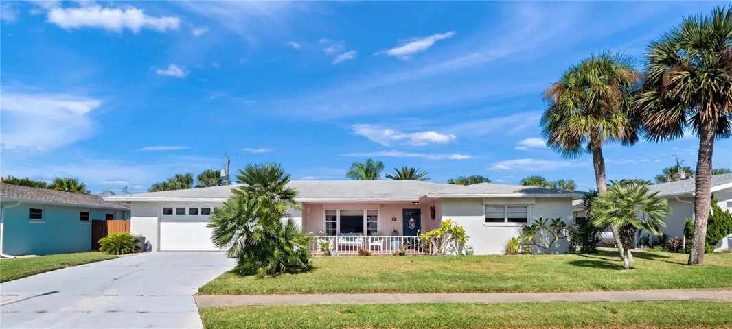 Perfectly positioned between the Halifax River and the Atlantic Ocean, 33 Valhalla Avenue captures the best of coastal living — just steps from the beach and minutes from riverside recreation, shops, and dining.