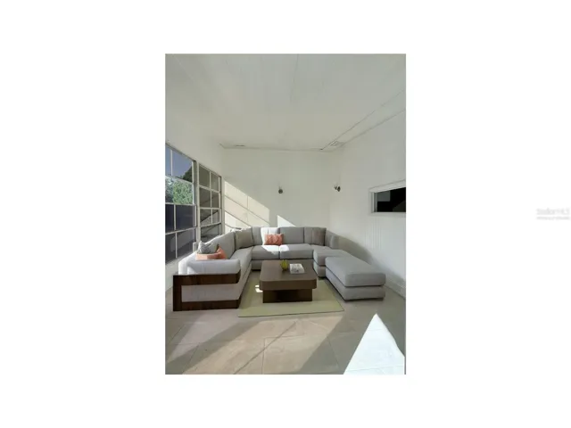 Virtually Staged Florida Room