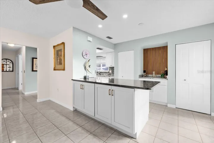 Open Kitchen