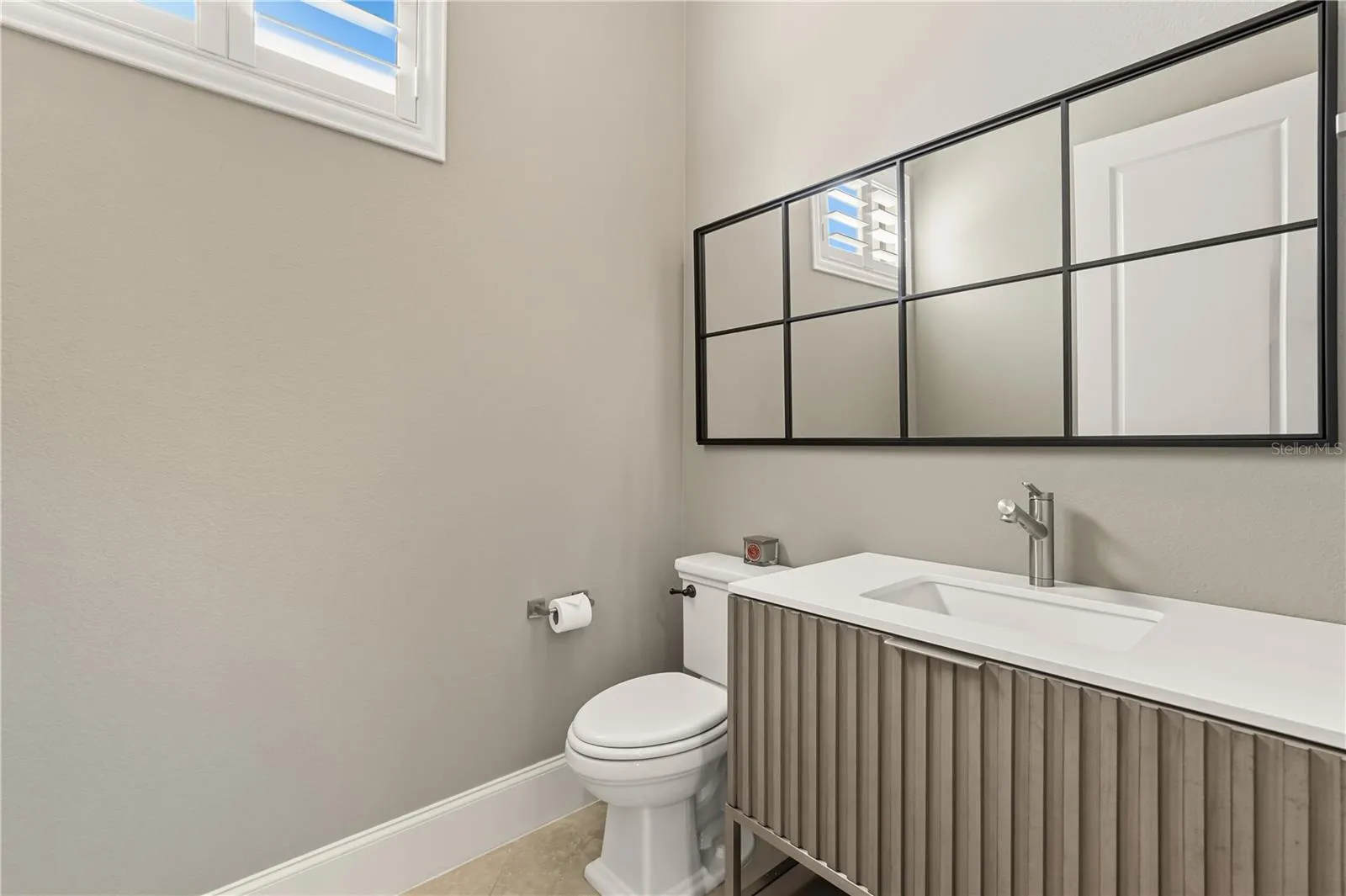 Powder room