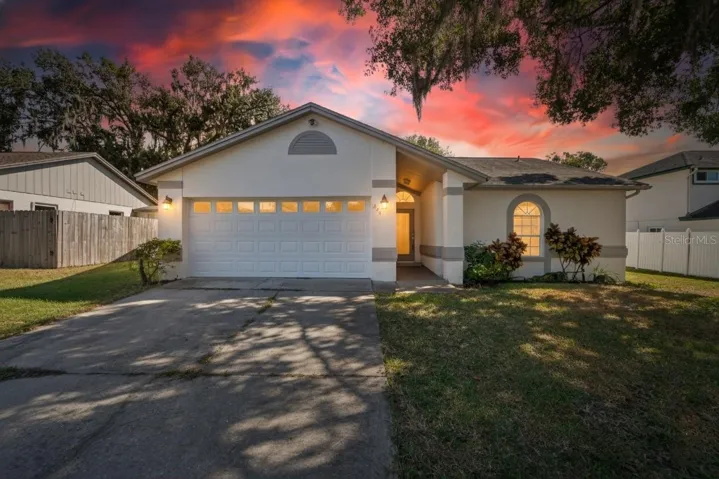 Exterior at 204 Sugar Creek Dr, Plant City