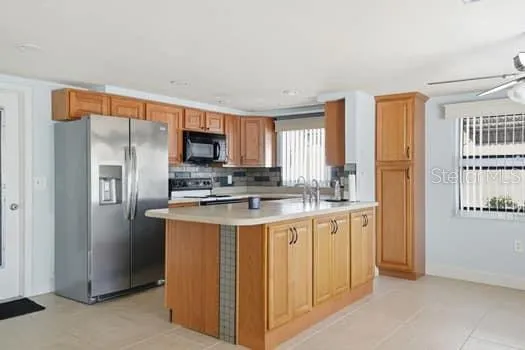 Kitchen/Dining area