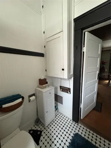 1170