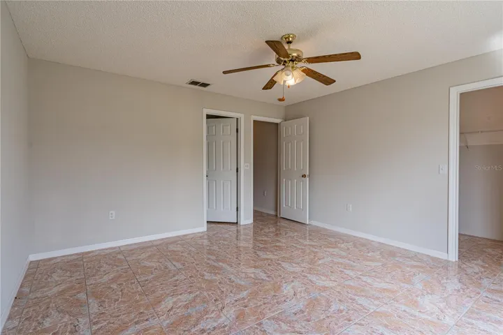 746