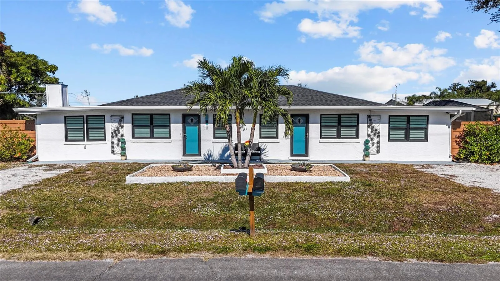11 & 13 1st ST E., Nokomis, FL