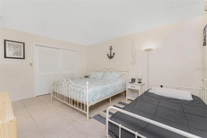 Large Primary Bedroom with walk in closet