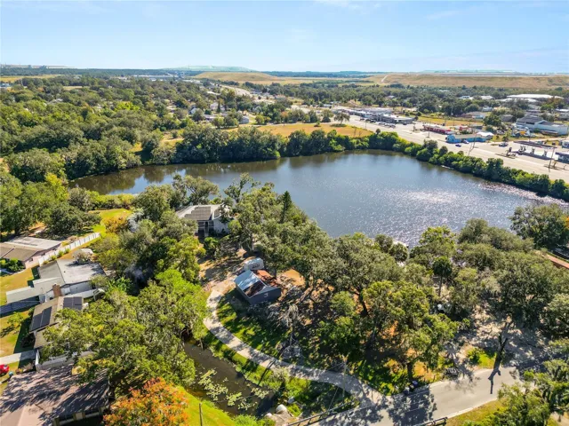 Welcome to your Hidden Piece of Paradise on the water!