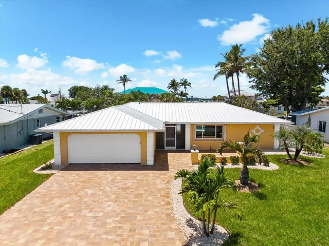 Welcome To Your Florida Dream Home!