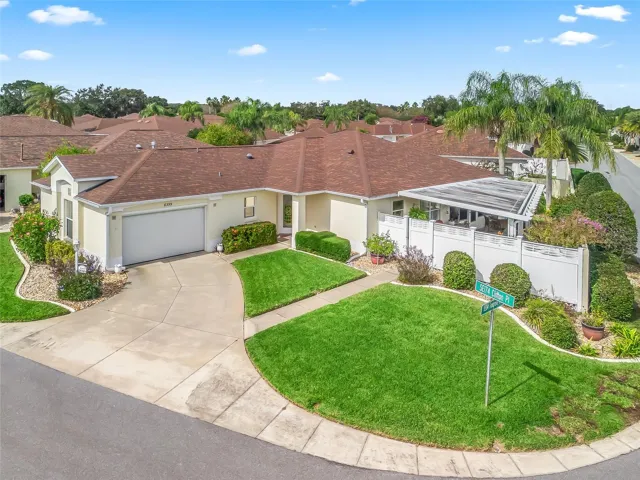 Spacious Courtyard Villa on a corner lot