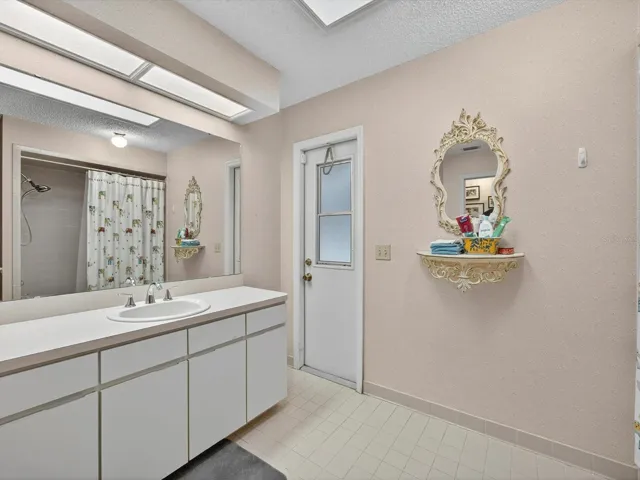 Guest bathroom