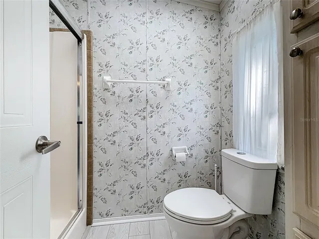 Primary bath with walk-in Shower
