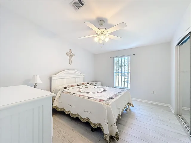 Guest bedroom