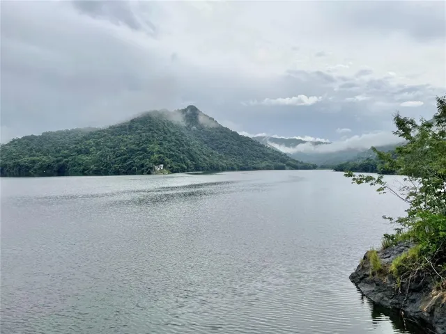 Mountains Mist Lake