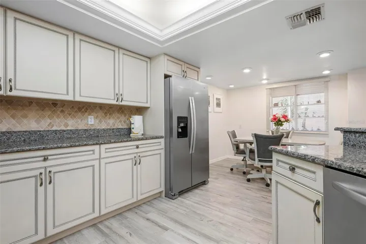 Kitchen, dinette