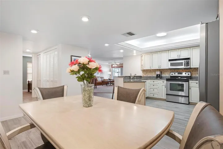 Dinette, kitchen