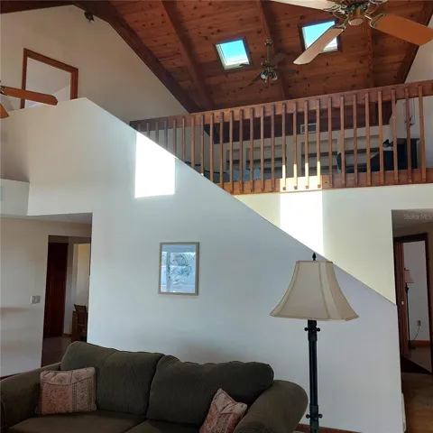 Access to 2nd Floor