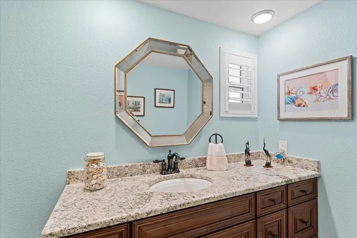 2nd Bathroom