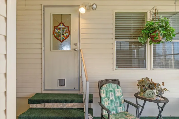 Entrance to front door