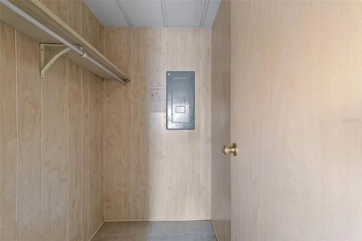 Primary walk in closet