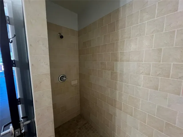 Suite D