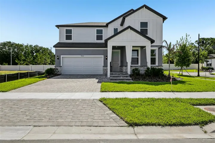 Coral Grand Exterior
