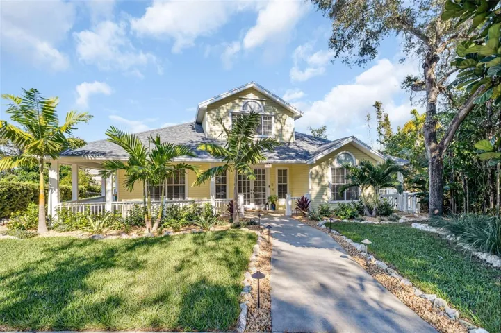 Welcome home to your Crystal Beach oasis~
