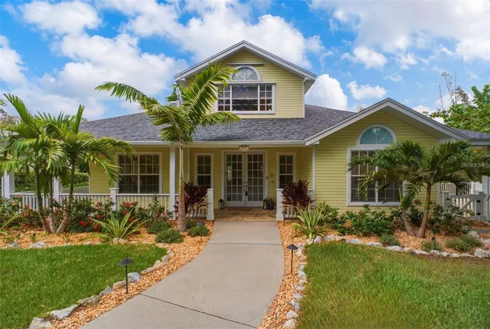 Welcome home to your Crystal Beach oasis~