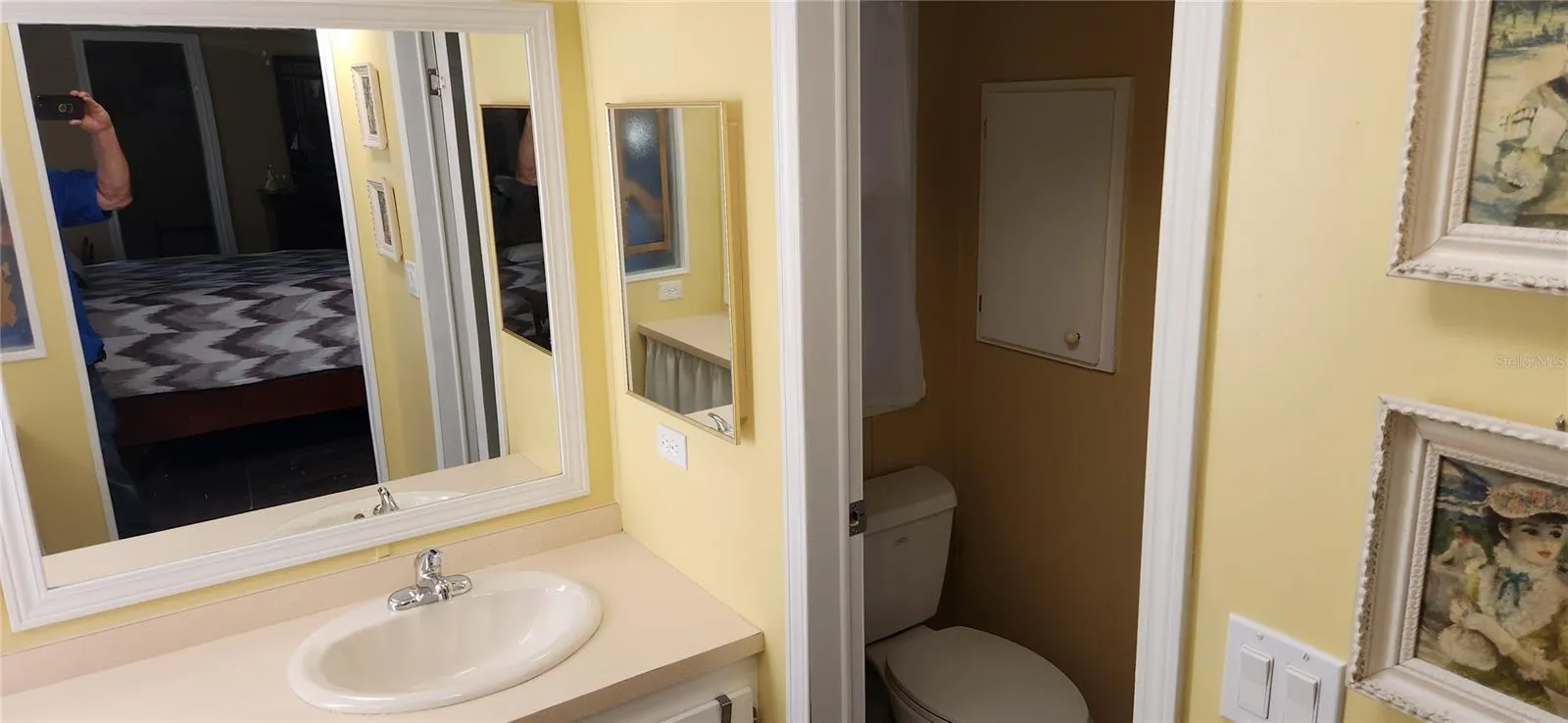 Master bathroom with separate commode room