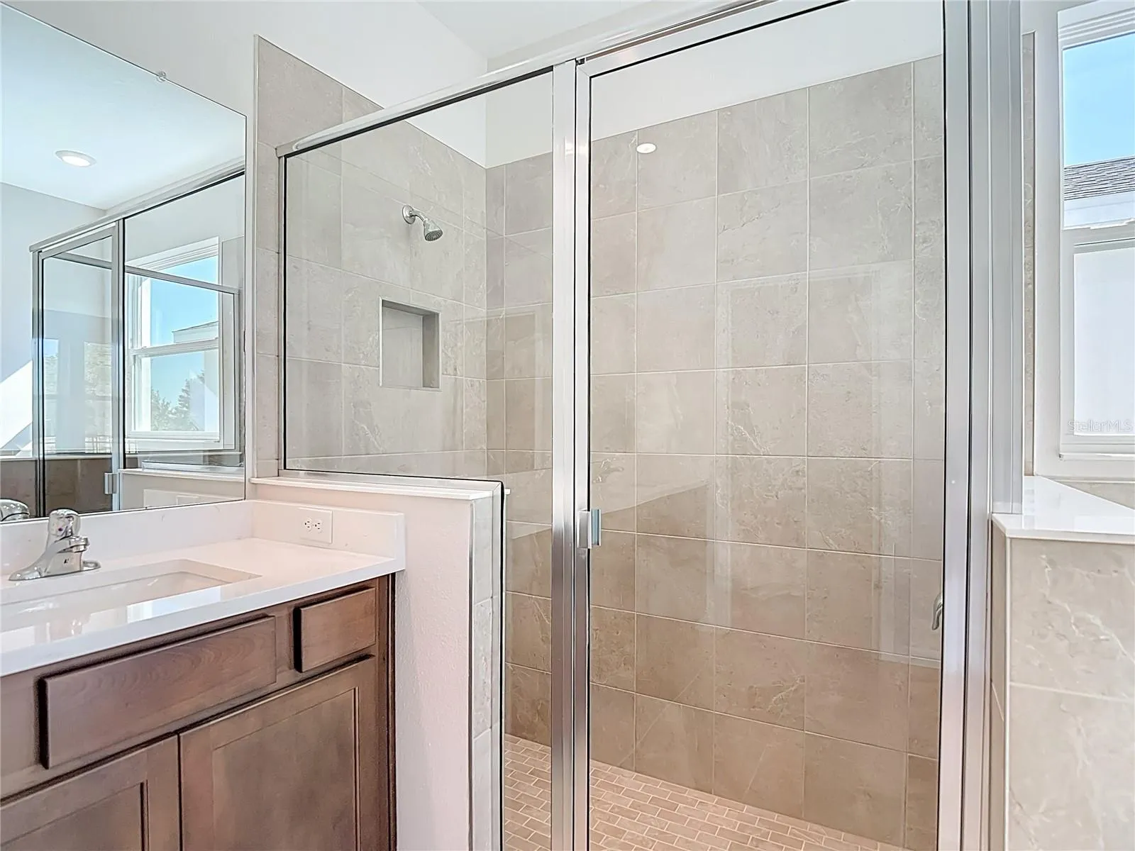 Large Walk-in Shower!