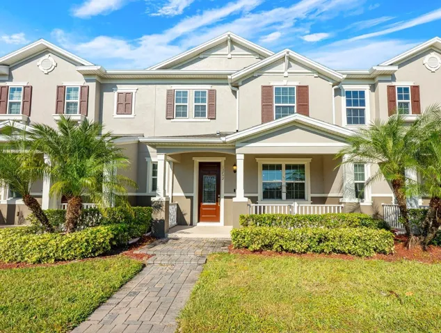 This fantastic 3-bedroom, 2.5-bath townhome in the highly desirable Vineyards/Horizon West community offers modern upgrades, a bright and airy layout, and a prime location close to everything Central Florida is known for!
