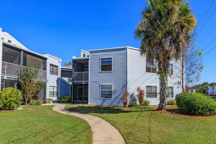 4047 Atrium DR U-7