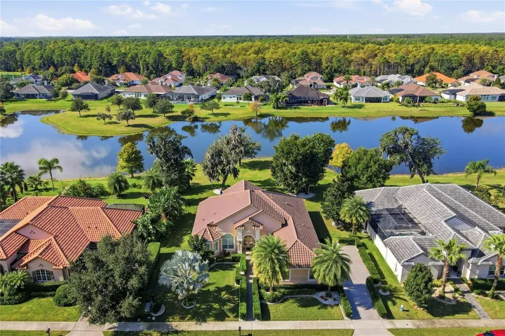 Beautiful lakefront home