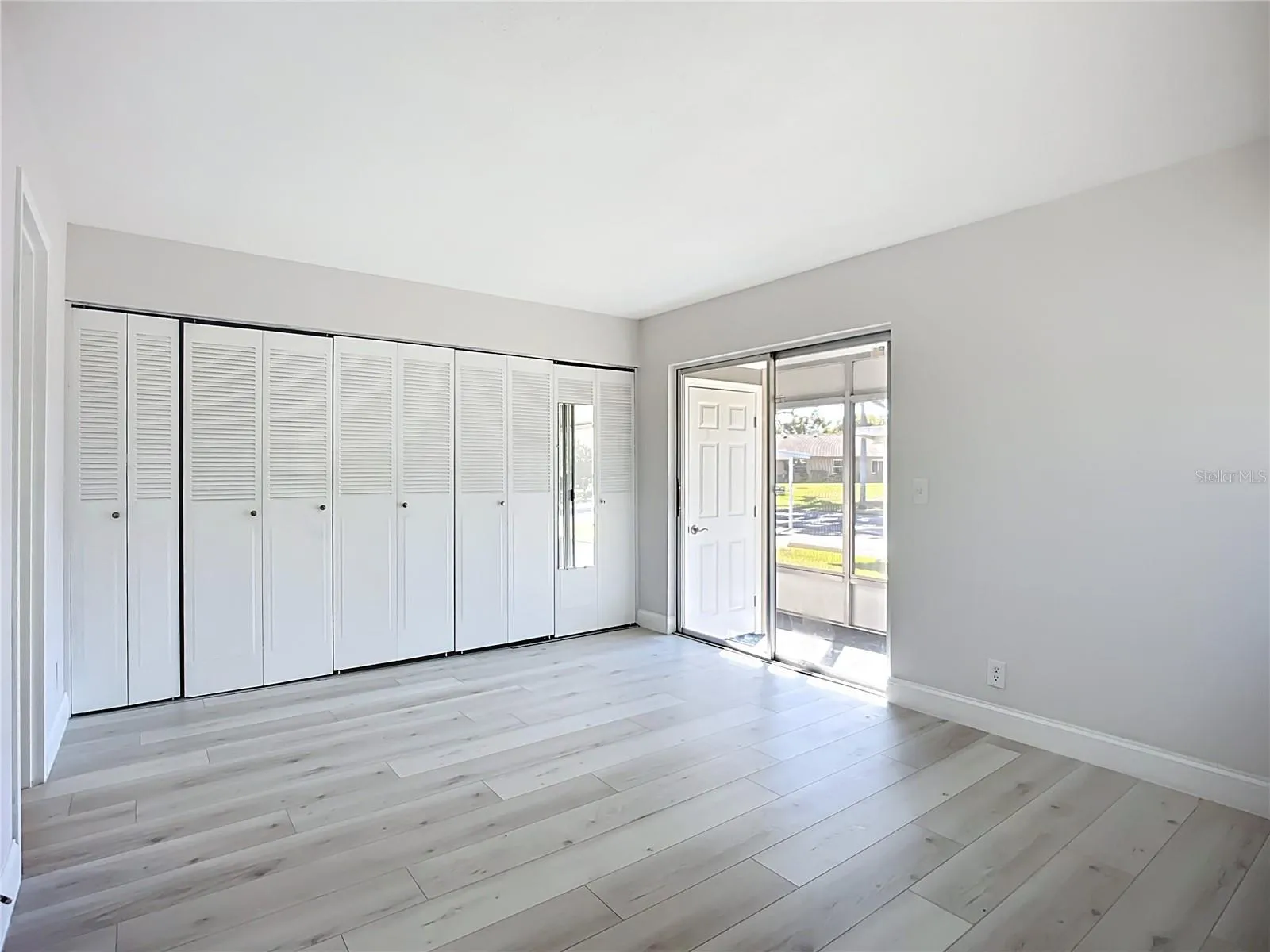 Bedroom, closet.sliders