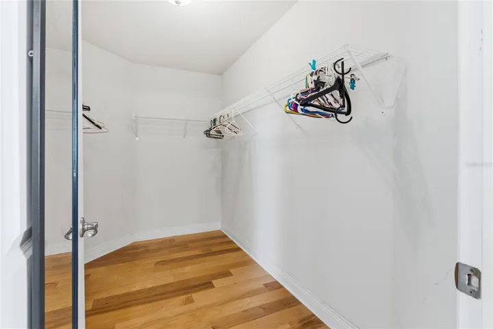 Walk in closet