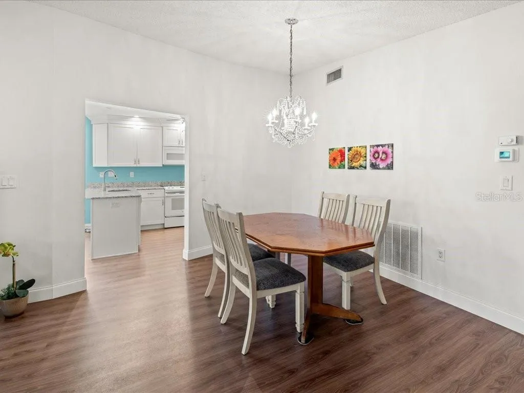 Dining Room and Kitchen Entry