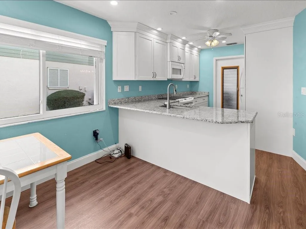 Breakfast Bar in Kitchen