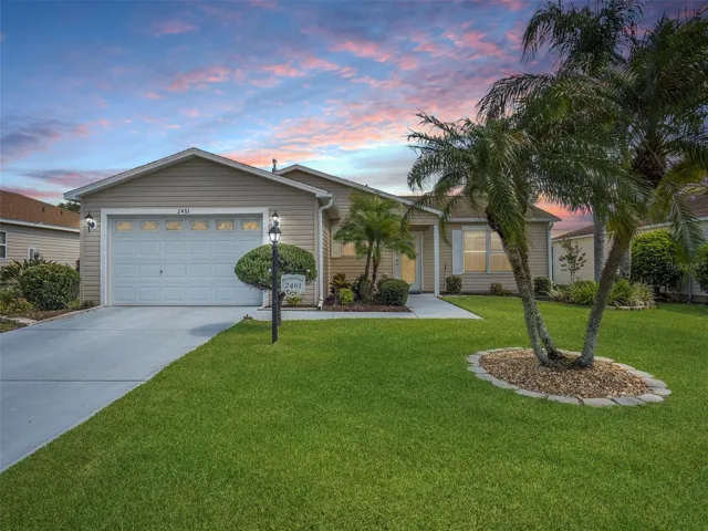 Beautiful, Florida Landscaping with Palm Trees