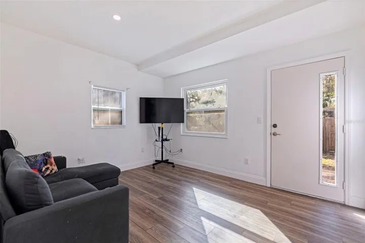 Bonus Room/Den
