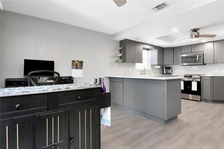 Dining & Kitchen
