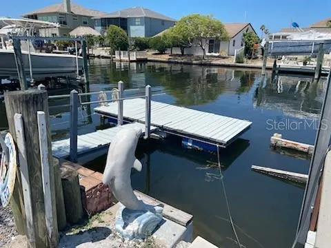Floating Dock