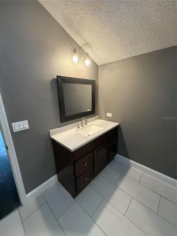 Master bath upstairs