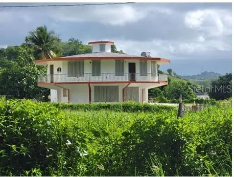 Collores Humacao - The Round House