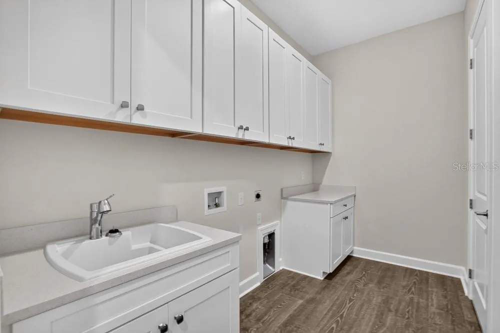 13827 Buchanan ~ Ready Now